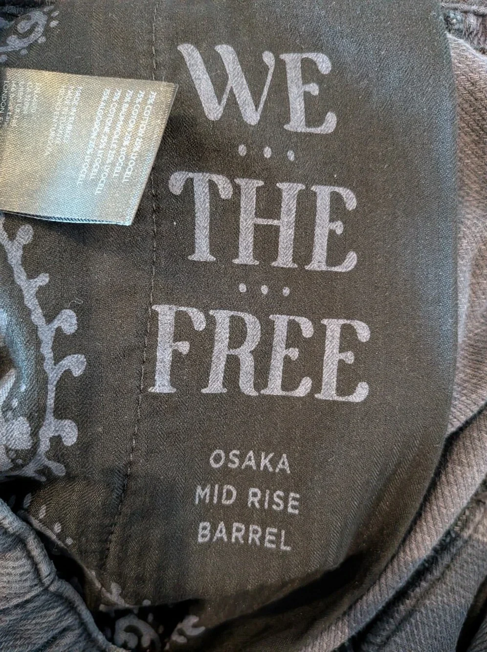 Free People We the Free Osaka Mid-Rise Barrel Jeans Baggy Pants Black Size 26